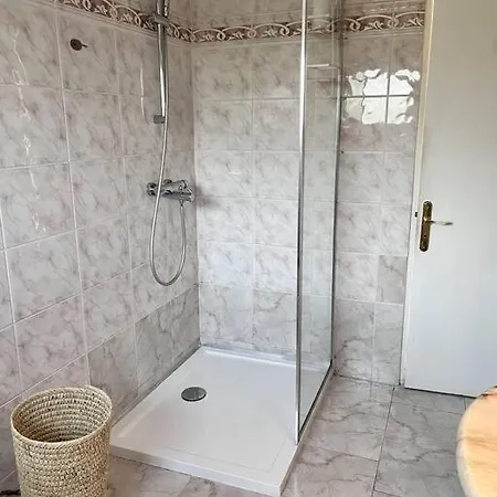Provencal Au Calme A 20 Min D'avignon Apartment *